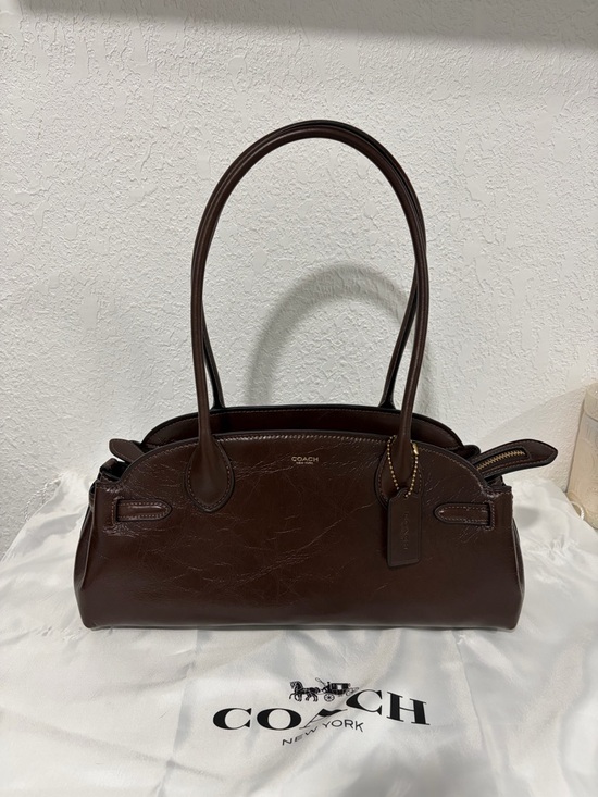 Coach Handbags - Coach Empire Carryall Bag 34🤎👜